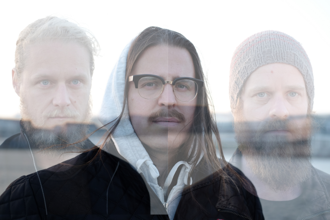 You Work For Me Now burde dominere radiobølgerne