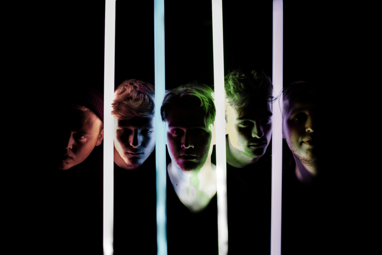 House of Clouds: Bruddets feberdrømme